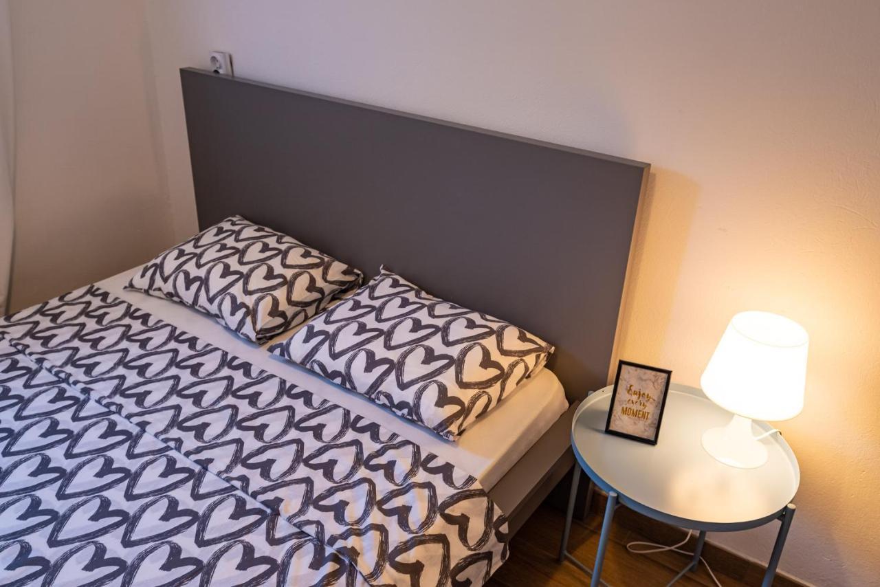 Apartment Sunset ロバニスカ エクステリア 写真